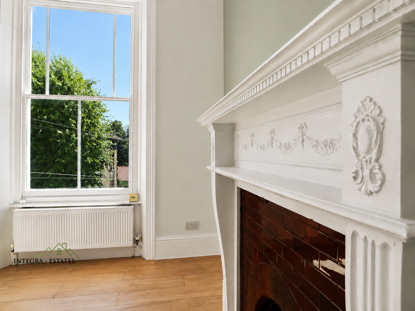 Glenton road, period fireplace with a beautiful sash window. SE13