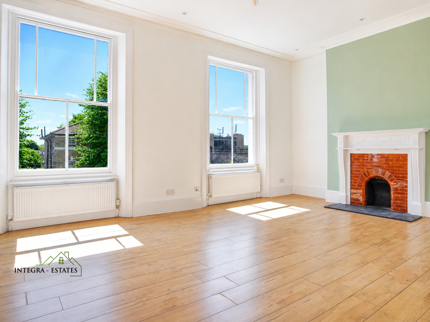 Glenton ROad SE13 Large modern Lounge with beautiful sash windows.
